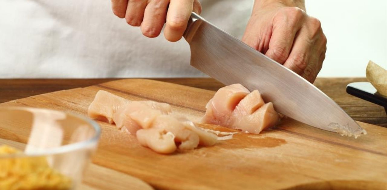 Best Knife For Cutting Raw Chicken